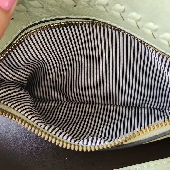 Deluxity Los Angeles, Vegan Green Purse, New - Picture 8 of 11